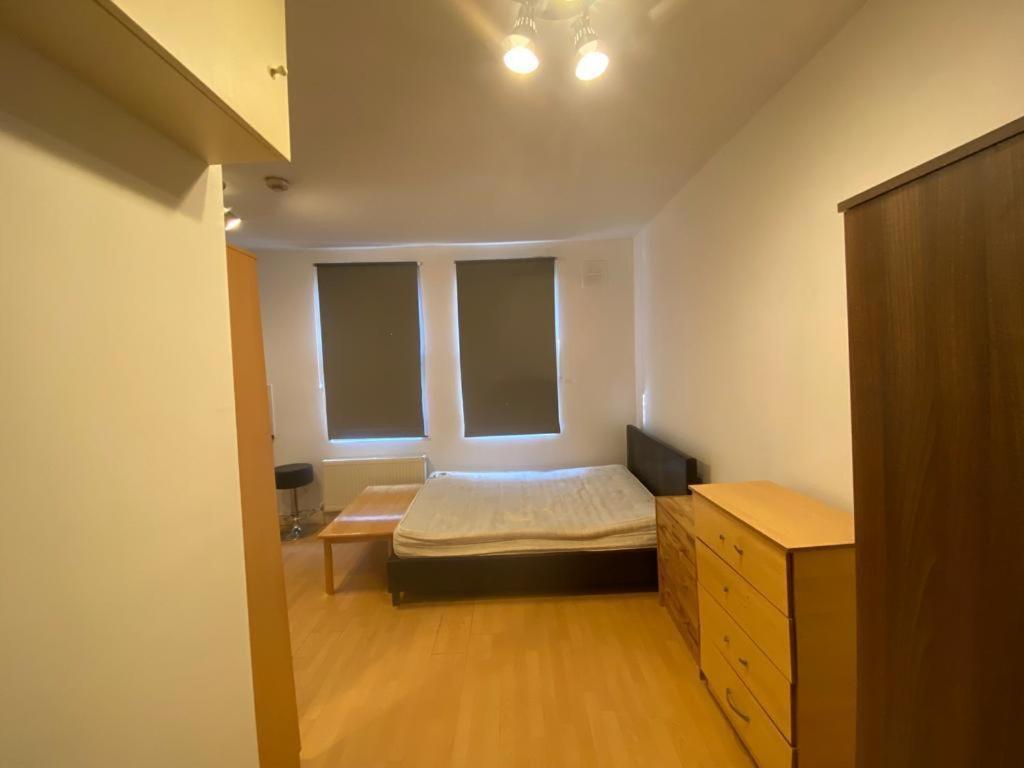 Golders Way Rooms Londres Exterior foto